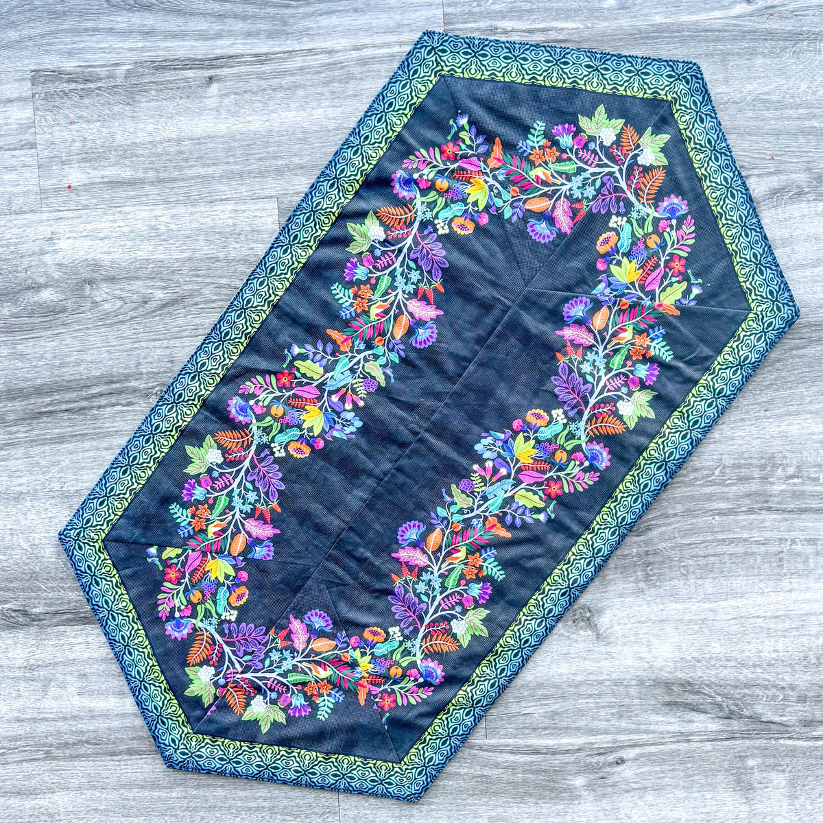 60-Degree Table Runner KIT with YouTube instructions - border