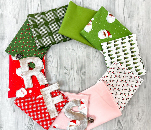 Holly Christmas Fat Quarter Bundle by Christopher Thompson for Riley Blake Designs at RebsFabStash 