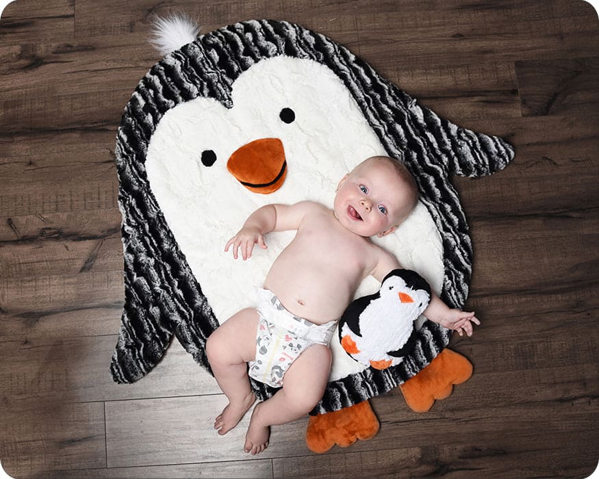 My Pal Pat Cuddle KIT - Playmat Kit - Shannon Fabrics - Penguin - Black & White - These are so cute and soft and cuddly! Adorable!