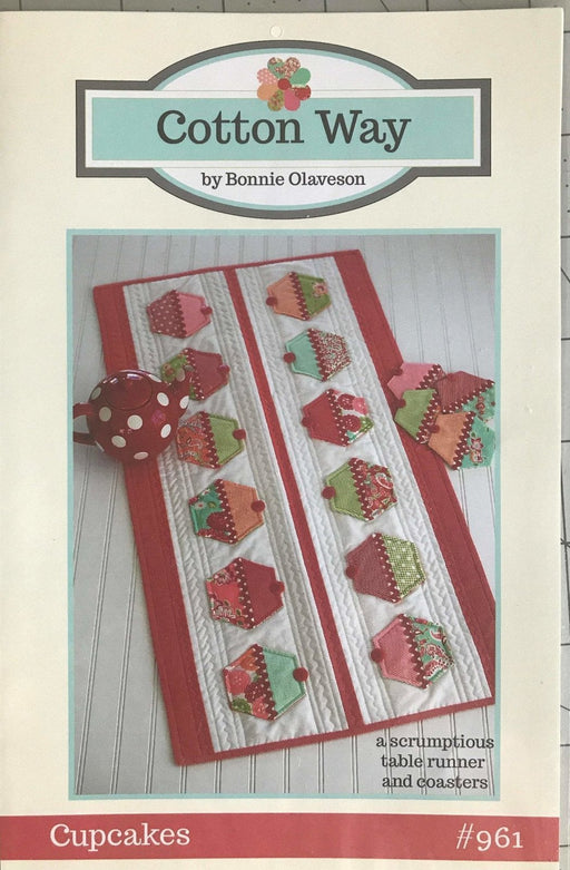 Cotton Way by Bonnie Olaveson - Cupcakes #961 - table runner and coasters - RebsFabStash