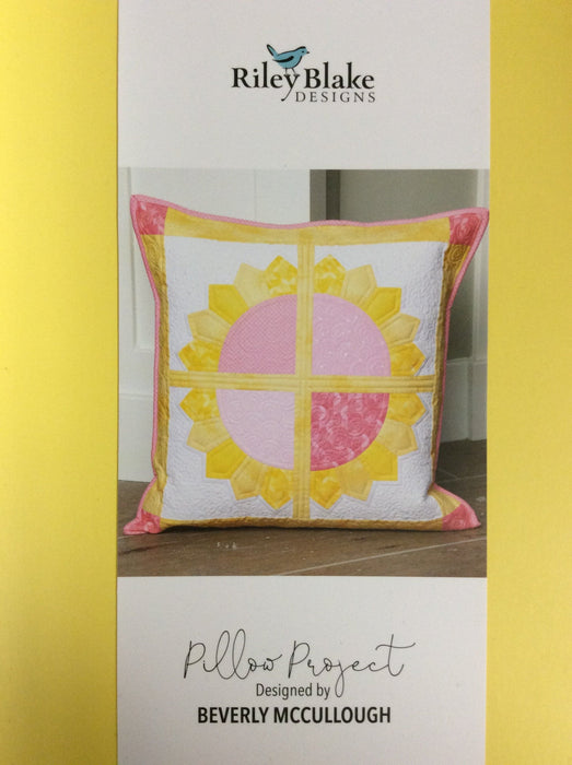 Riley Blake PILLOW KIT - June - Pillow Project - by Beverly McCullough for Riley Blake Designs- 20" x 20" - INCLUDES backing! - KTP-17821