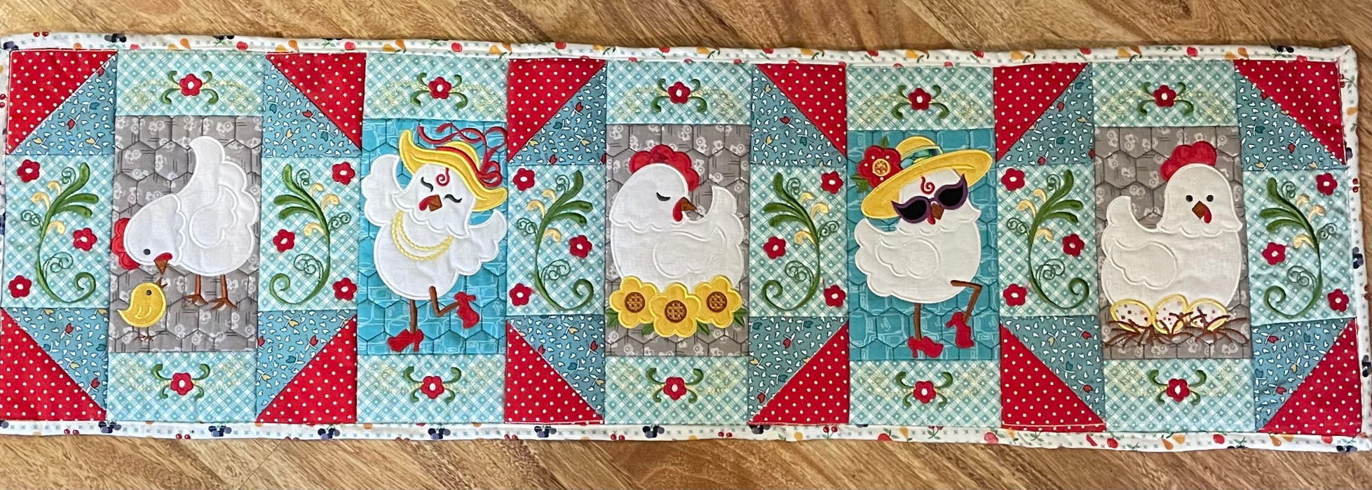 Chicken Table Runner Kit - Machine Embroidery