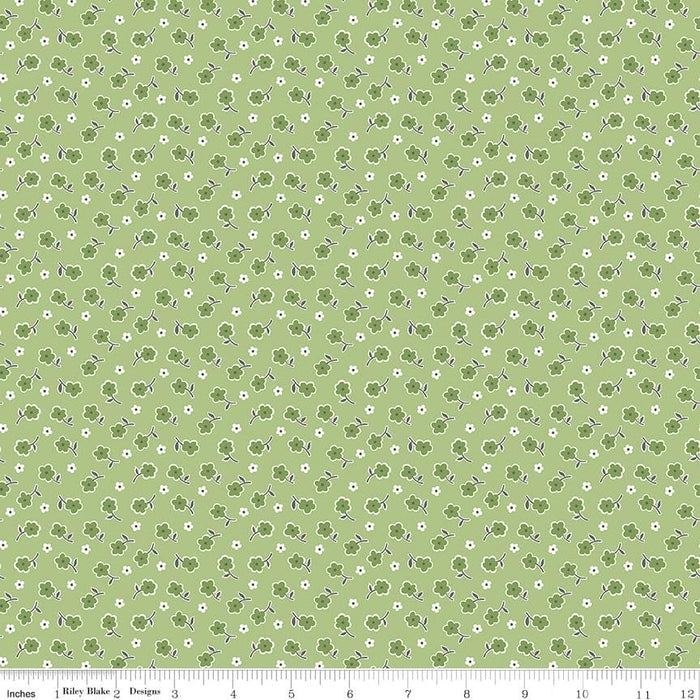 My Happy Place by Lori Holt Quilt Kit Stitch Fabric Green Floral Pattern at RebsFabStash